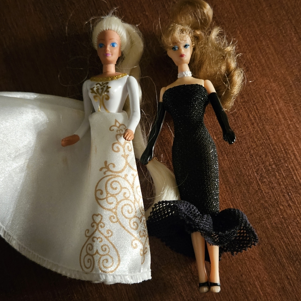 BARBIES Two miniature 90's Barbies.
